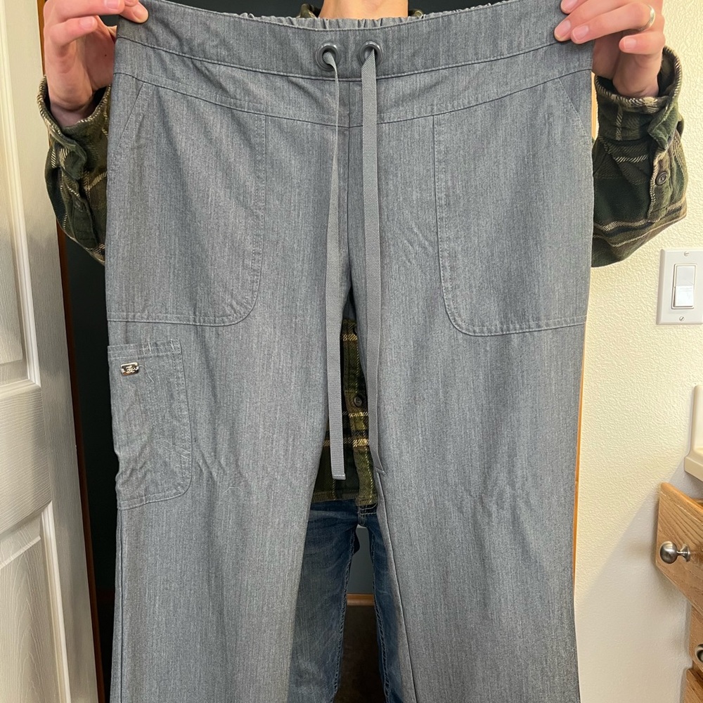 Grey’s Anatomy scrub pants